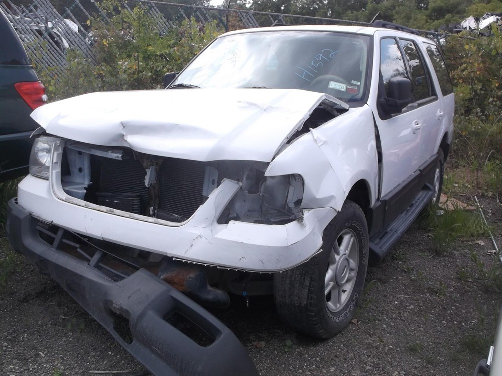 Used Transfer Case Assembly fits: 2005 Ford Expedition Grade B
