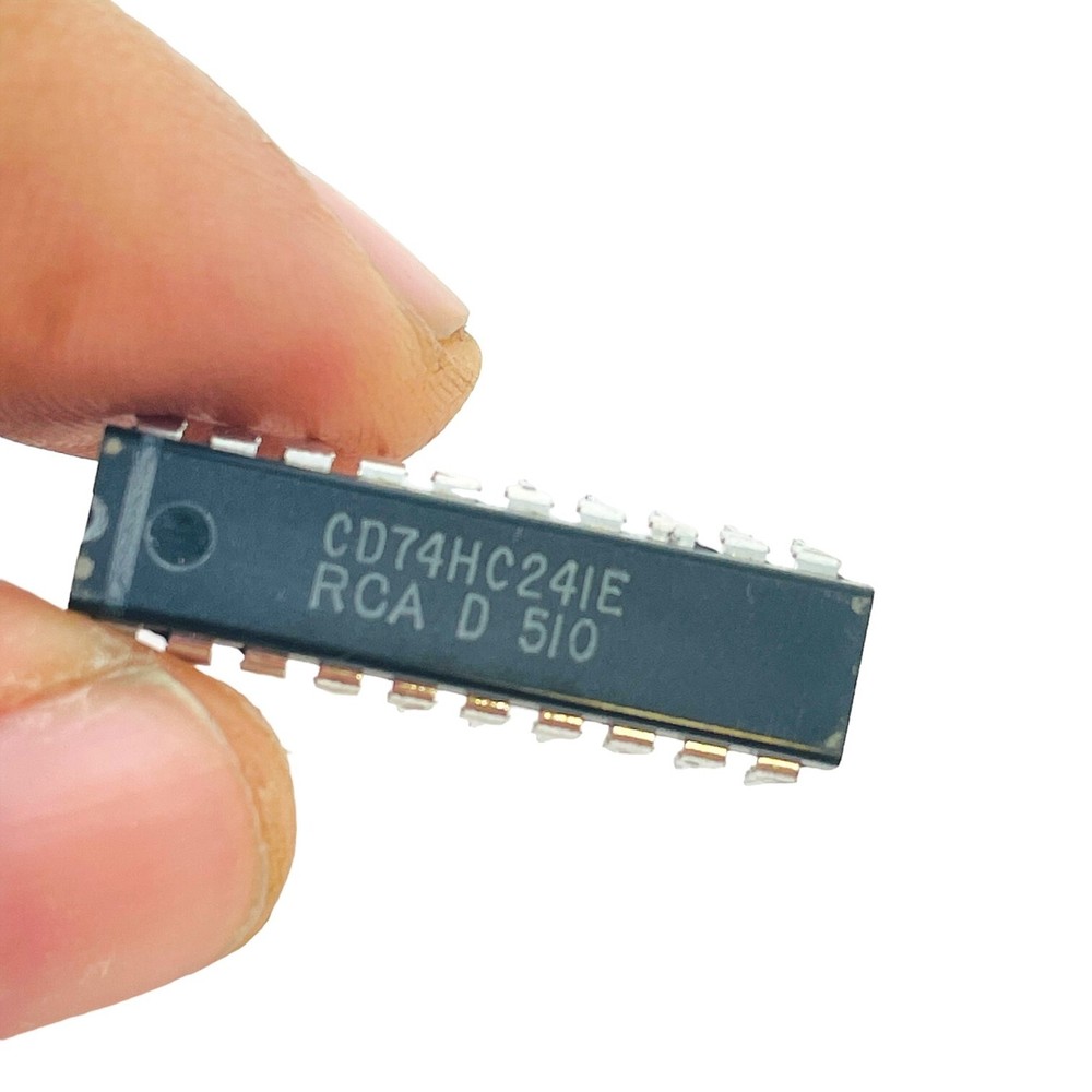 15 pcs RCA CD74HC241E ICs Buffer, Non-Inverting 2 Element 4 Bit 3-State 20-PDIP