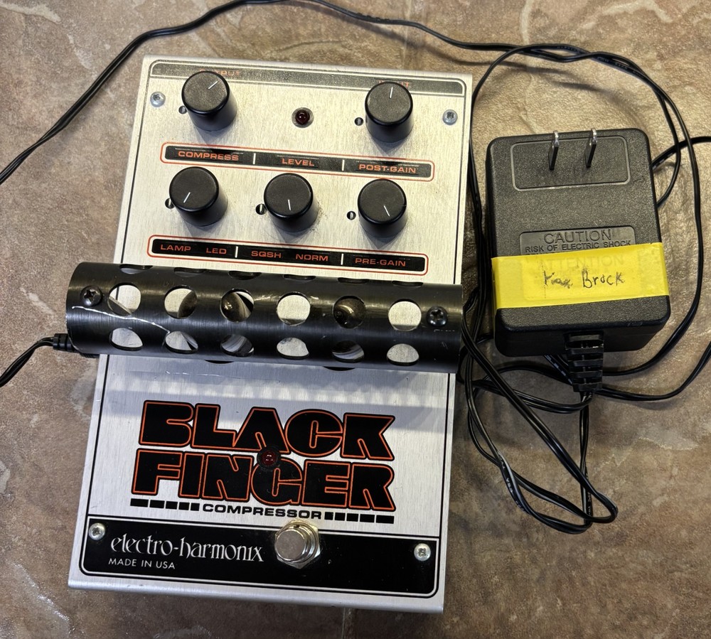 Electro-Harmonix Black Finger Compressor Guitar Pedal