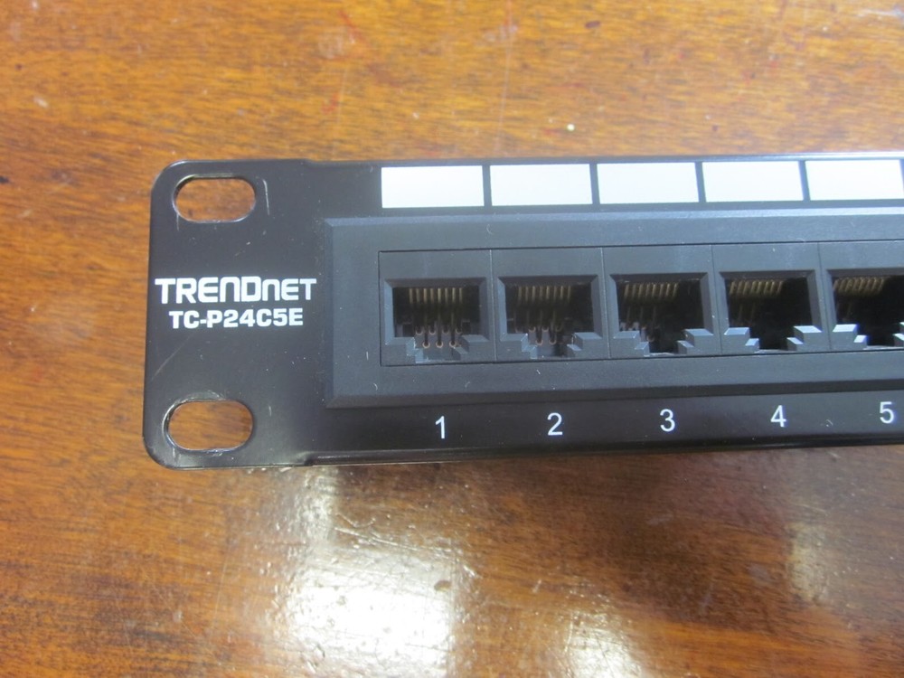 Trendnet TC-P24C5E 24-Port Cat5/5e 1U Patch Panel with 17 Patch Cables