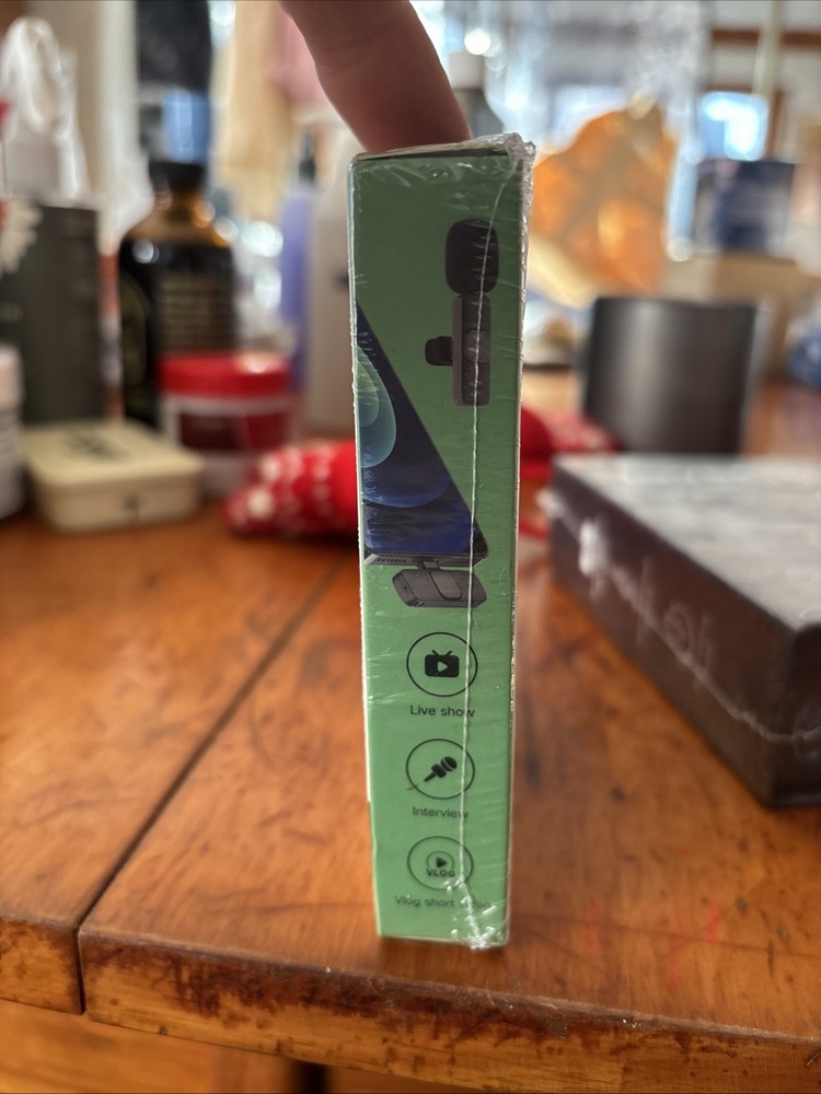 Beekinn Wireless Lavaller Microphone