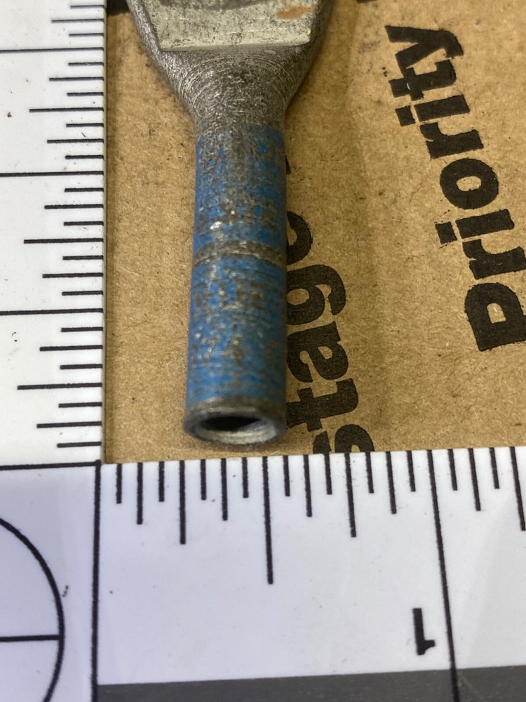 One BURNDY Tin-Plated Copper Compression Lug (YA-2N) 6STR