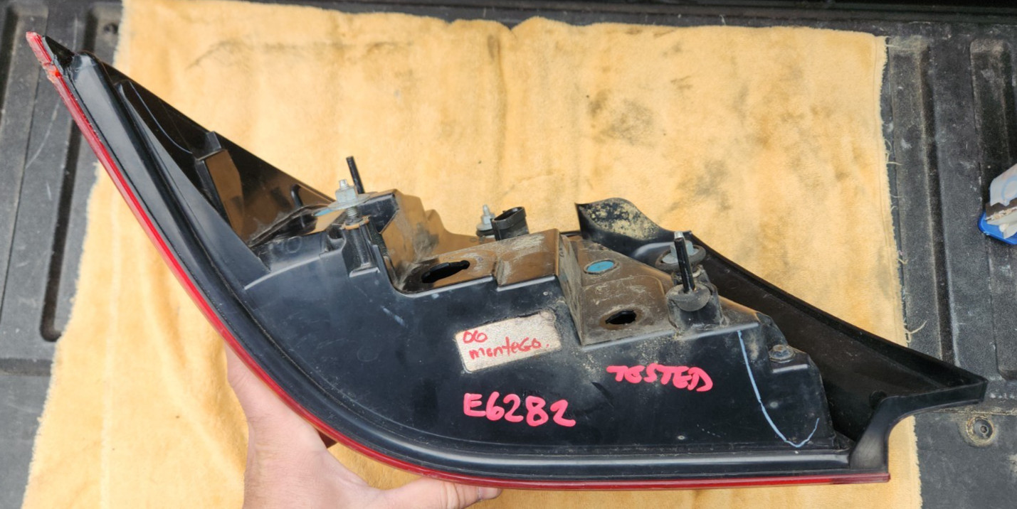 2005 2006 2007 MERCURY MONTEGO RH Right Passenger TAIL LIGHT LAMP TAILLIGHT OEM