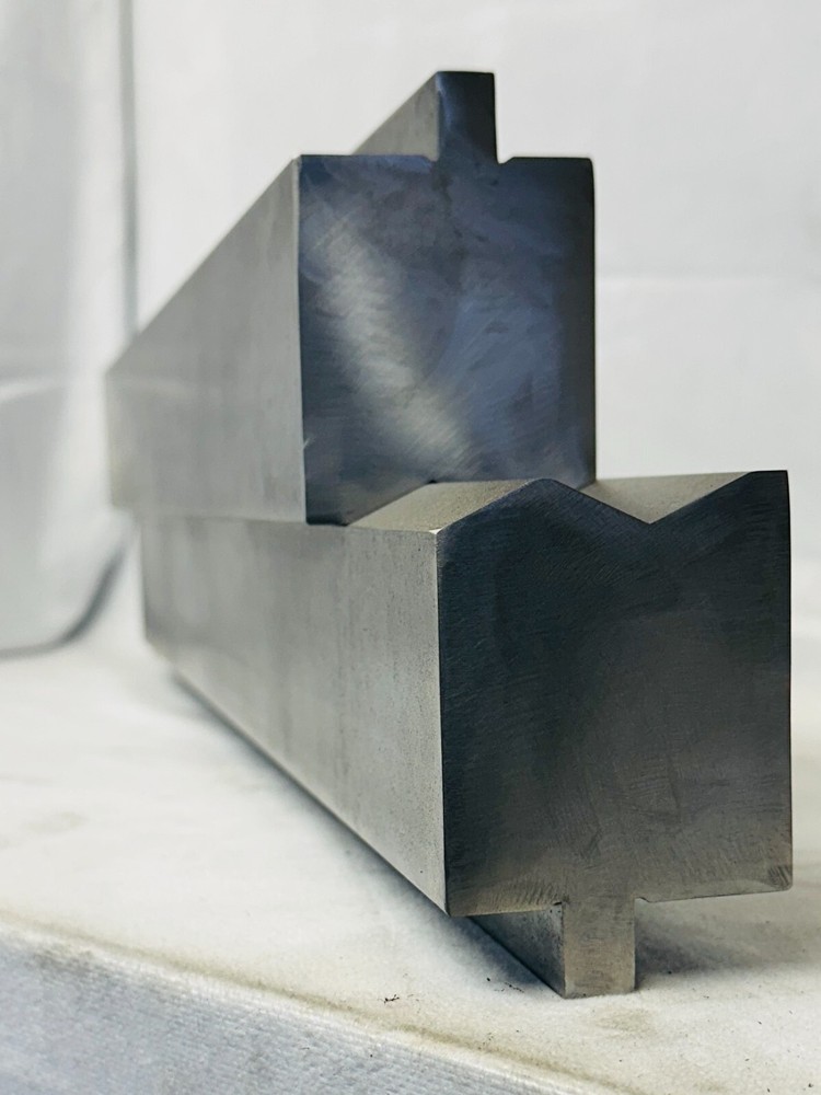 Open Angle Offset Forming Die - 24 in. Long - 5/8" Offset, 130 deg.