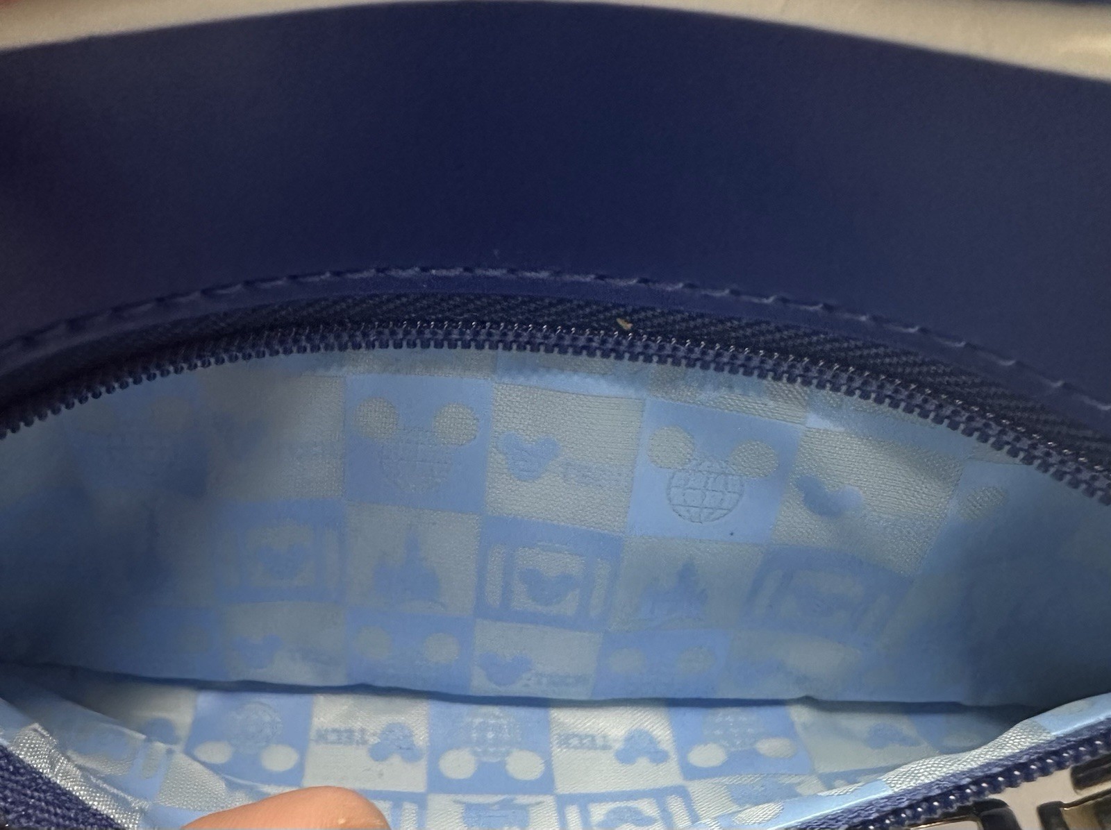 Vintage Disney Epcot Coin Purse Belt Strap Mini Bag Wristlet