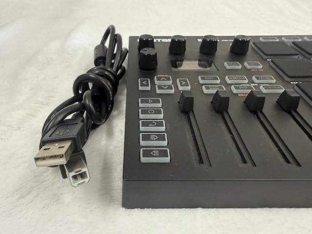 EMP16 MIDI Pad Controller-Beat Maker Machine: