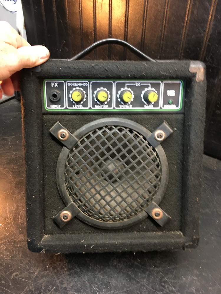 Kustom Design Single Speaker and Amp Master Eq