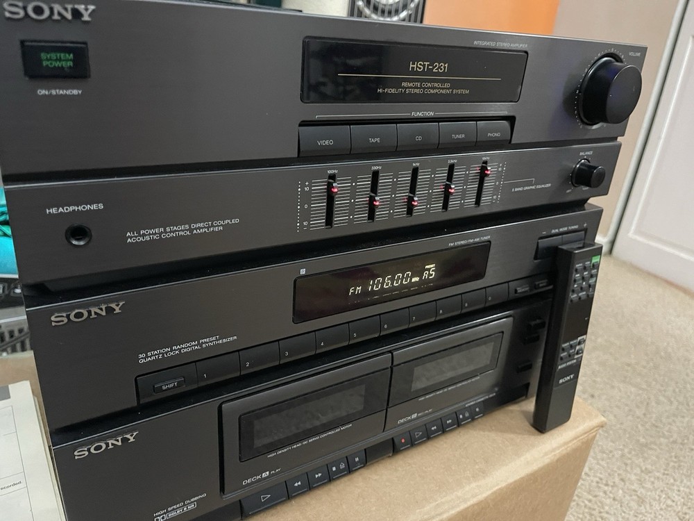 Sony HST-231 Controlled Hi-Fi Stereo Component System