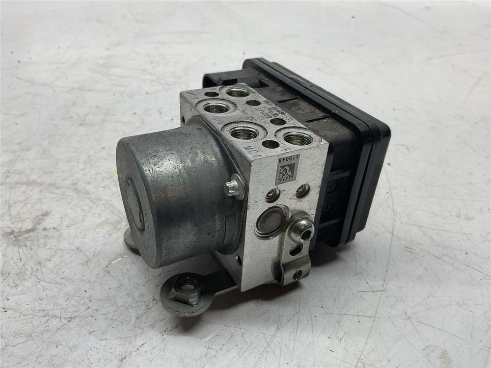 2018 Yamaha MT-10 ABS Pump - B602534C00