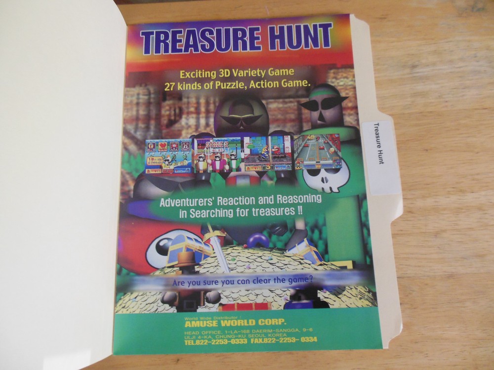 old stock TREASURE HUNT   ARCADE GAME  FLYER