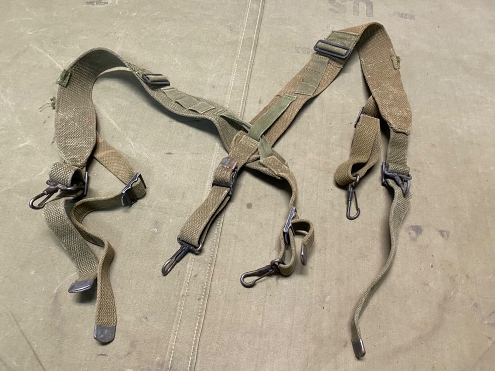 ORIGINAL WWII US ARMY M1944 COMBAT FIELD EQUIPMENT SUSPENDERS