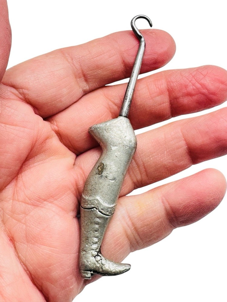 Antique Victorian Ladies Boot Leg Figural Shoe Button Hook