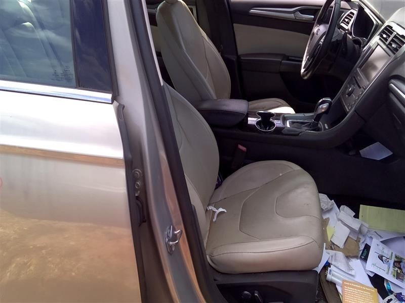 FUSION 2016 High Mounted Stop Light 1036812691