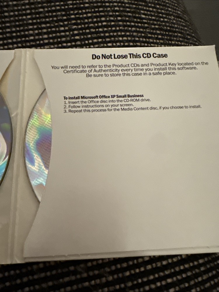 Microsoft Office XP Small Business Windows w/ Product Key 2002 2 Discs