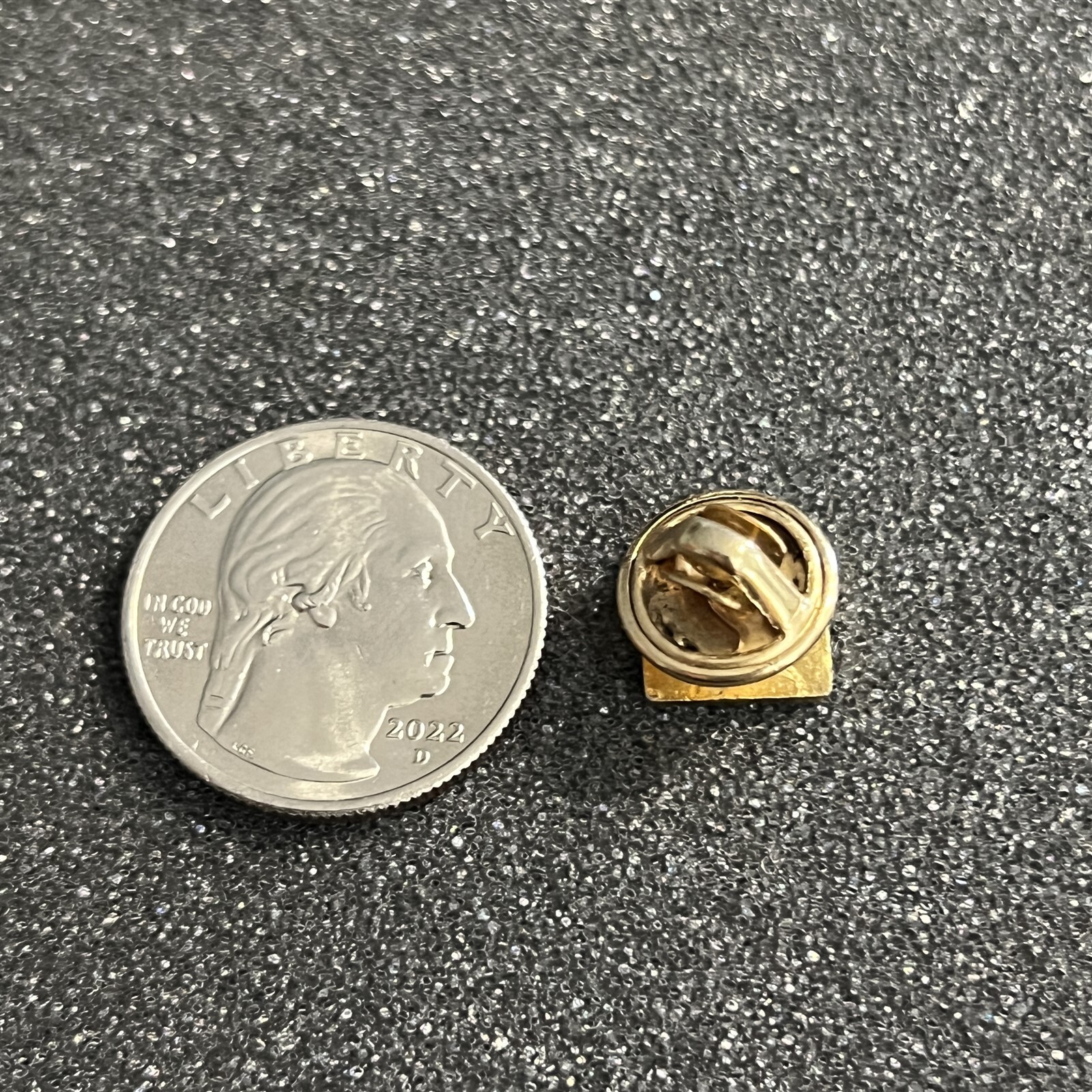 Nautical Alphabet Letter "J" Navy and White Gold Tone Pin Pinback #45736