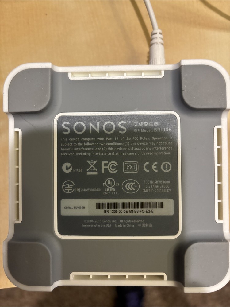 Sonos Connect Bridge (white).