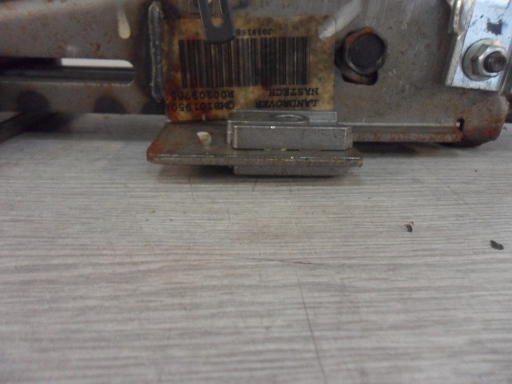LAND ROVER DISCOVERY 2 TD5 STEERING COLUMN QMB101950