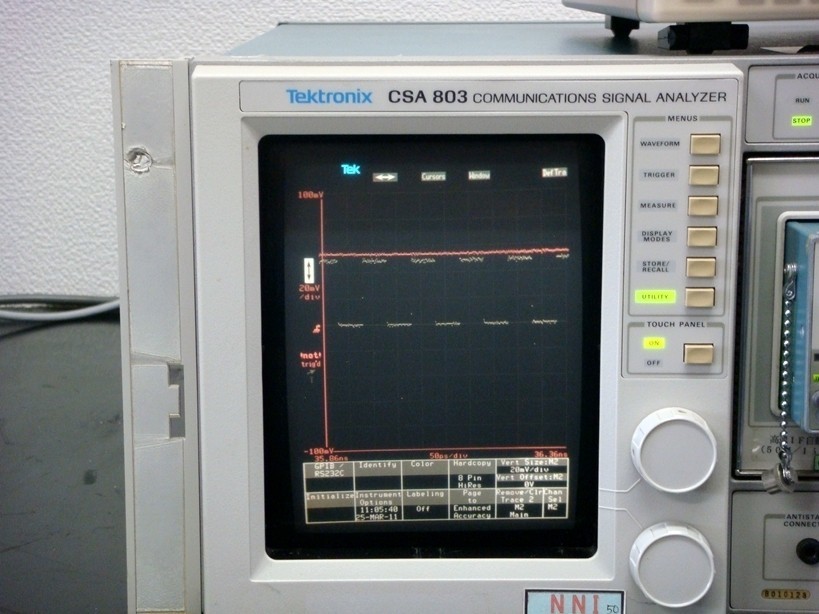 Tektronix CSA803 Digital Oscilloscope Mainframe WORKING