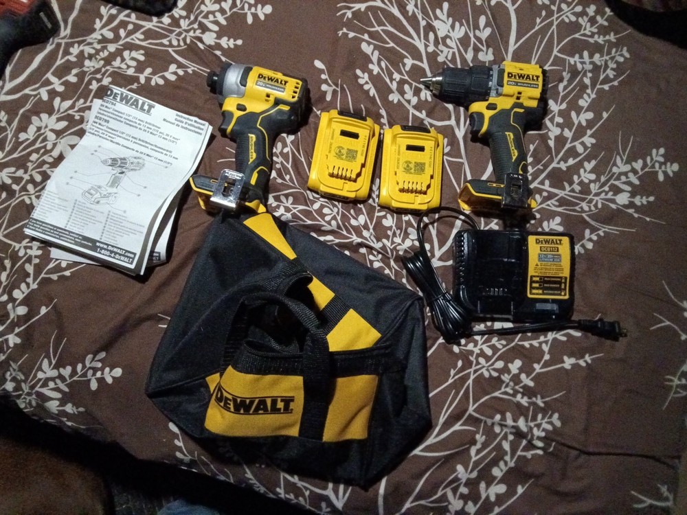 DEWALT ATOMIC 20-Volt MAX Cordless Brushless Compact Drill/Impact Combo Kit -...