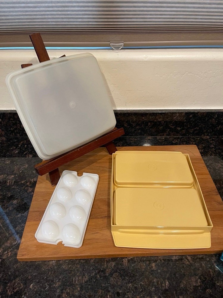 Vintage MCM Tupperware Deviled Egg Keeper