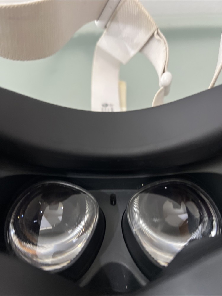Meta Oculus Quest 2 Advanced All-In-One VR Headset - White