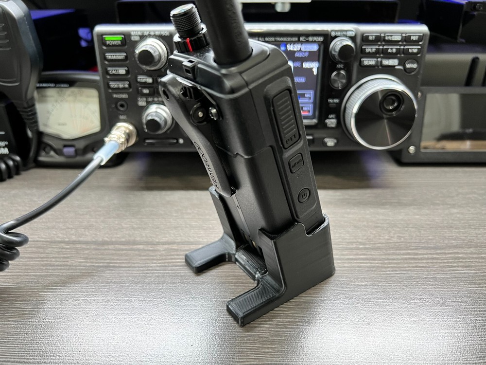 Kenwood TH-D75A Handheld Transceiver Desktop Stand