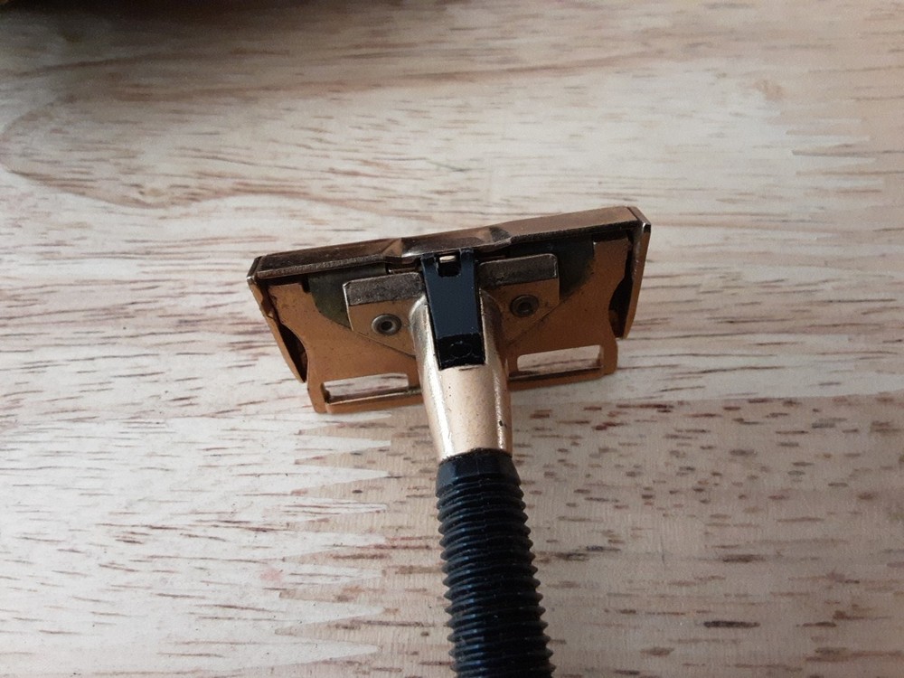 Vintage Gem Push Button Single Edge Safety Razor Gold Tone