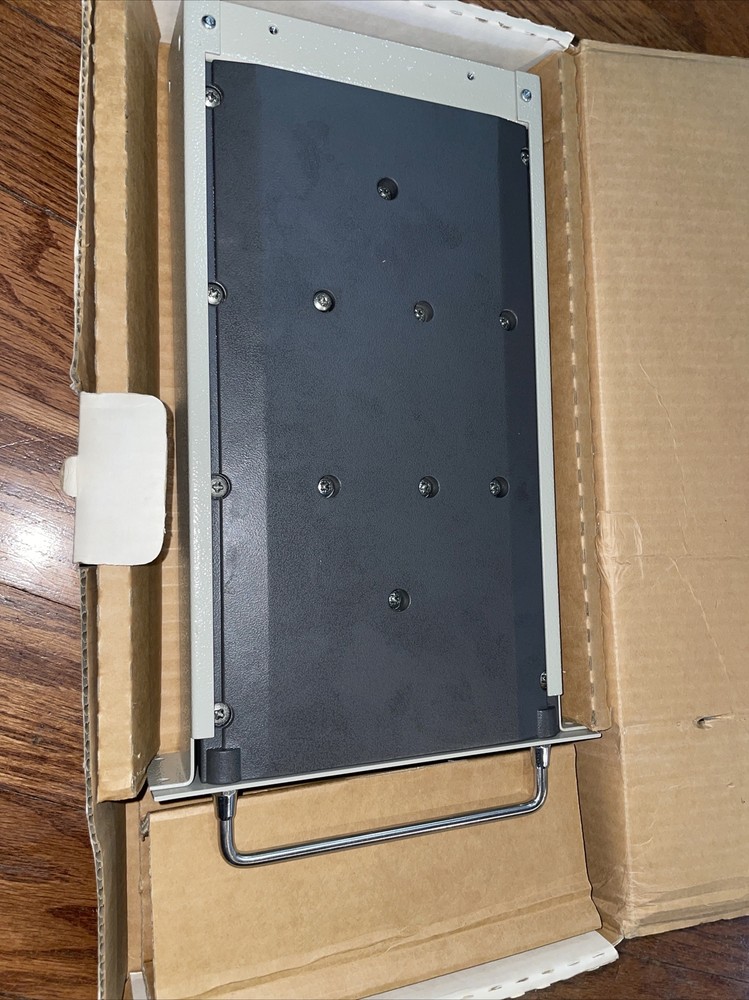 TAIT ELECTRONICS T827-10 Exciter NOS