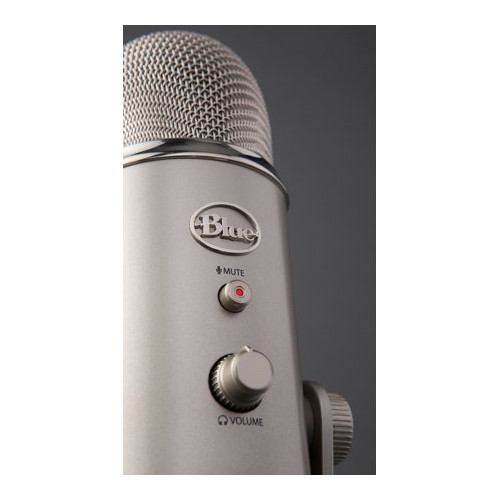 Logitech Blue Yeti USB Microphone Bundle with C920S Pro HD Webcam and USB Hub