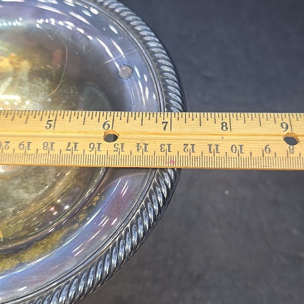 WM Rogers MFG Co 4240 Silver Plated Pedestal Candy Dish Decor Vintage Bowl