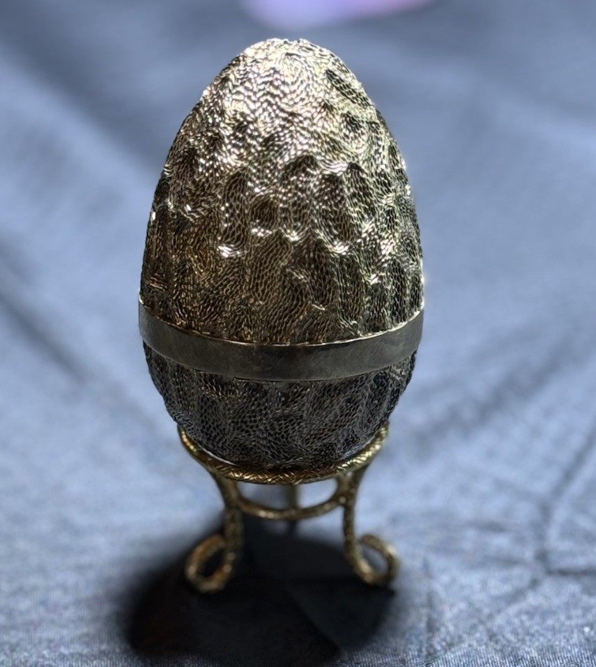 Stuart Devlin Silver Gilt Surprise Egg – Easter Egg Hunt Scene – 176g