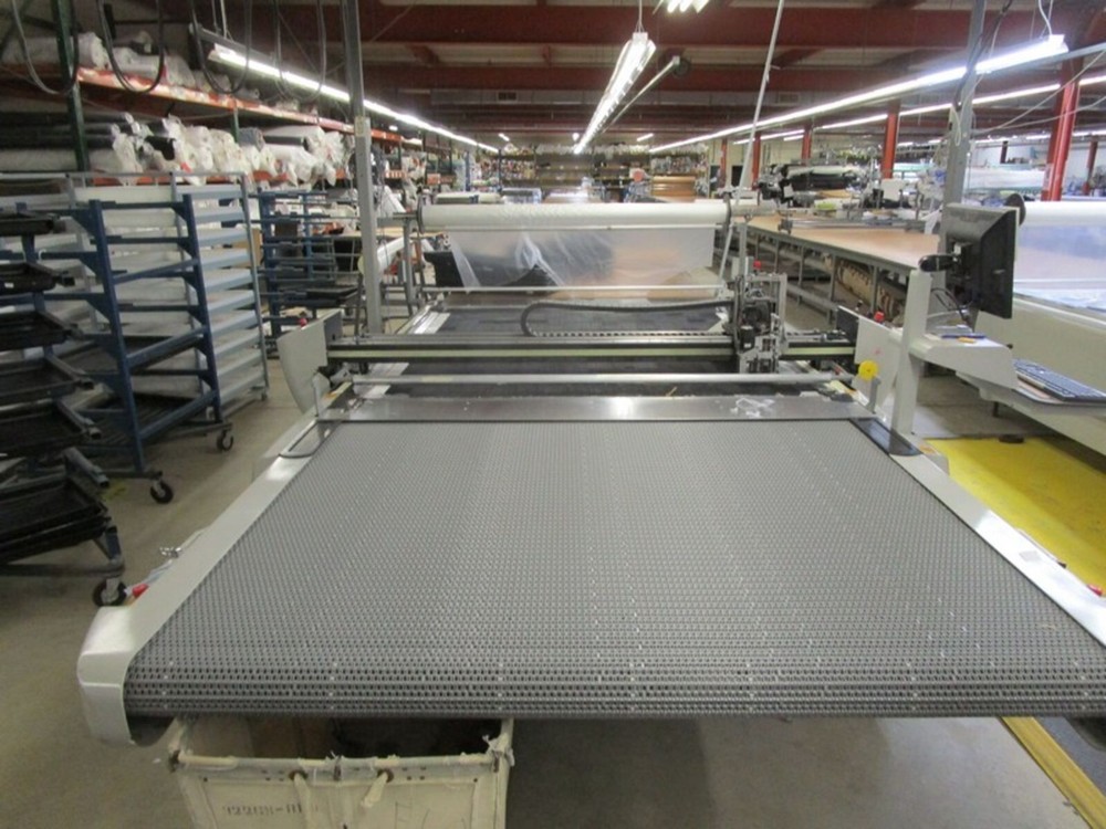 Gerber GTXL Computerized fabric cutting machine