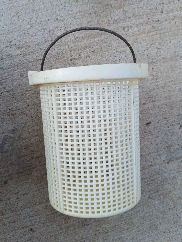 Deluxe Wall Mount Surface Skimmer Basket Pool Cleaner