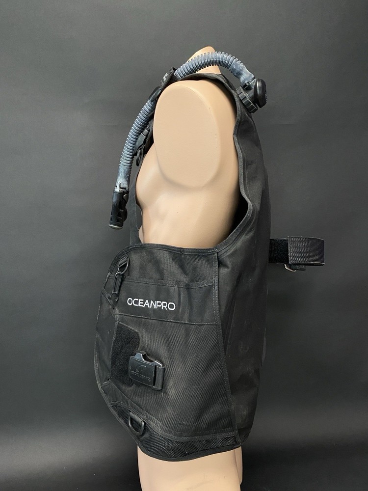 Oceanic Oceansport BCD Size Large Quick Lock Release Diving Vest SFI