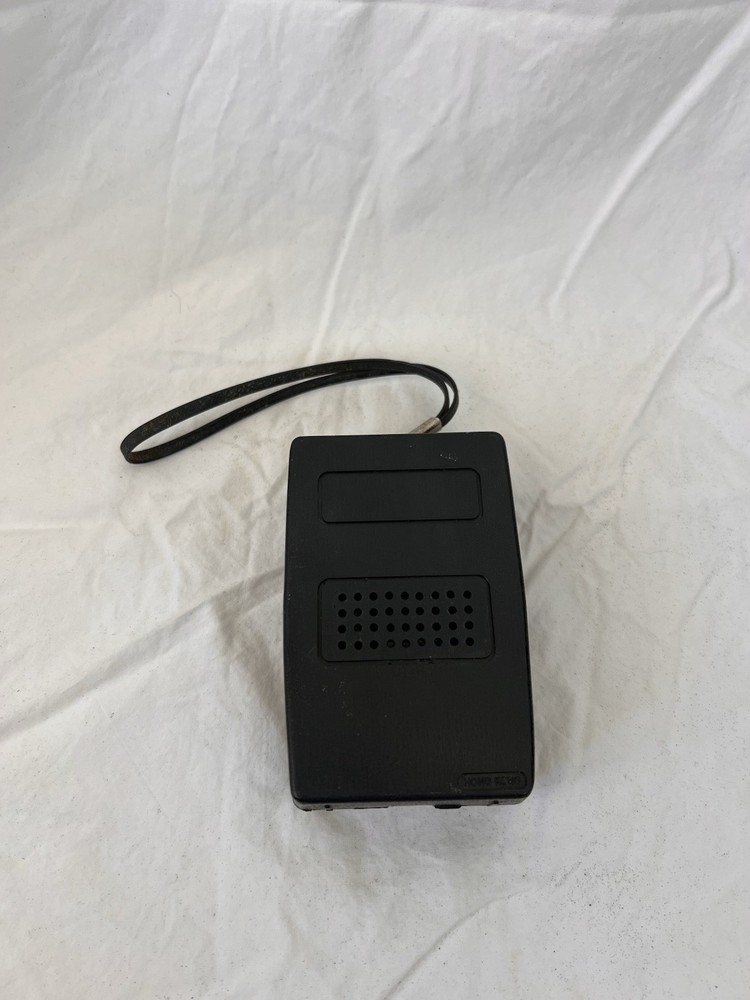 ElectroTrend AM Solid State Portable Dog Trainer with Wrist Strap