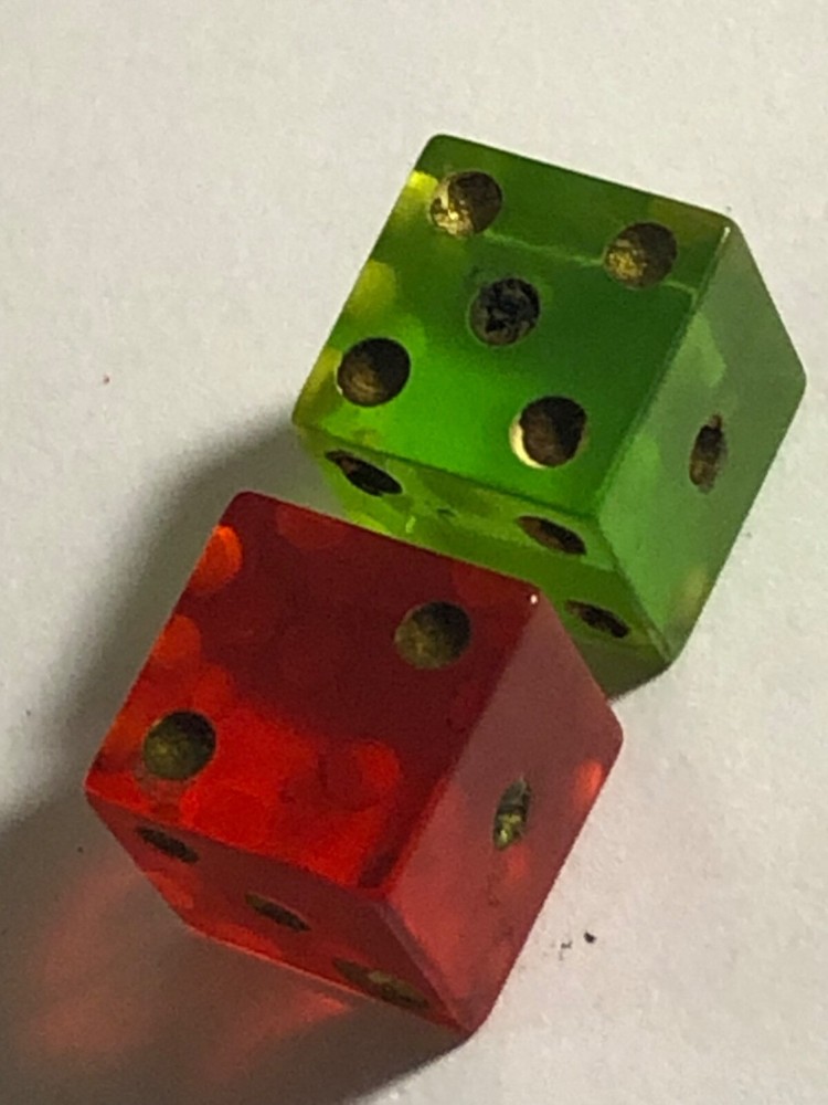 1939 or back translucent cherry apple bakelite gold tone pips dice 050523@