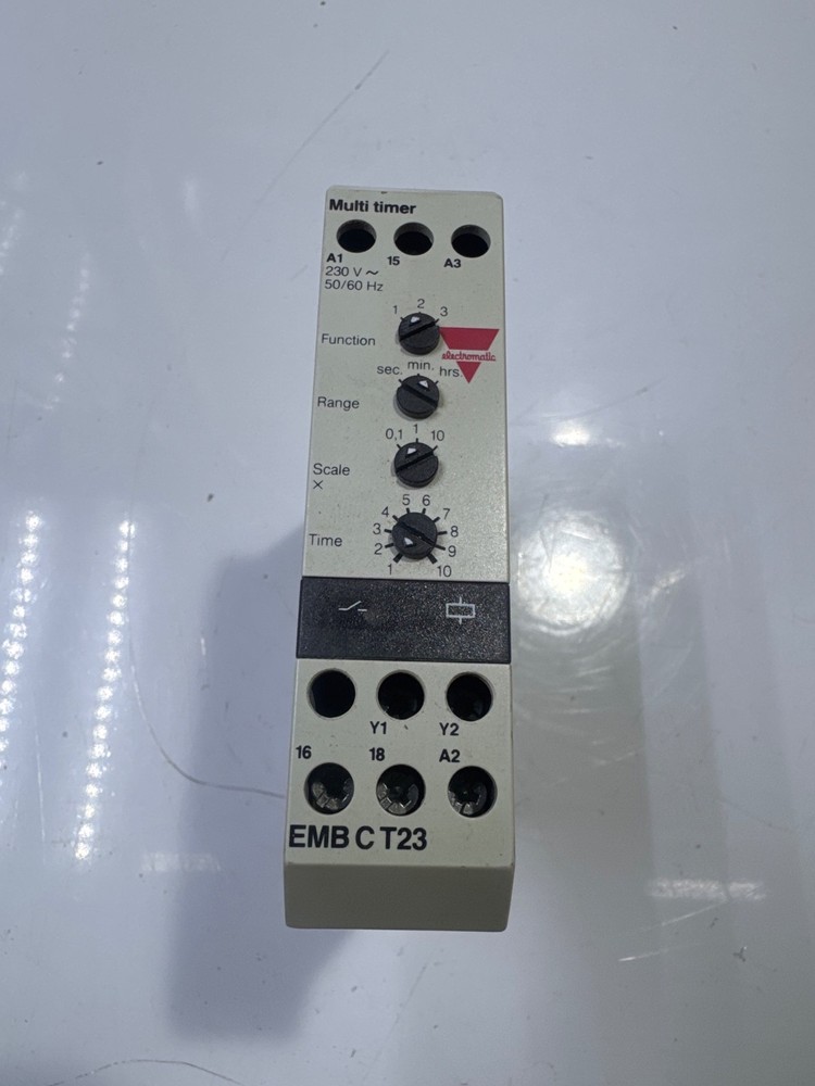 USED CARLO GAVAZZI EMBCT23 MULTI TIMER