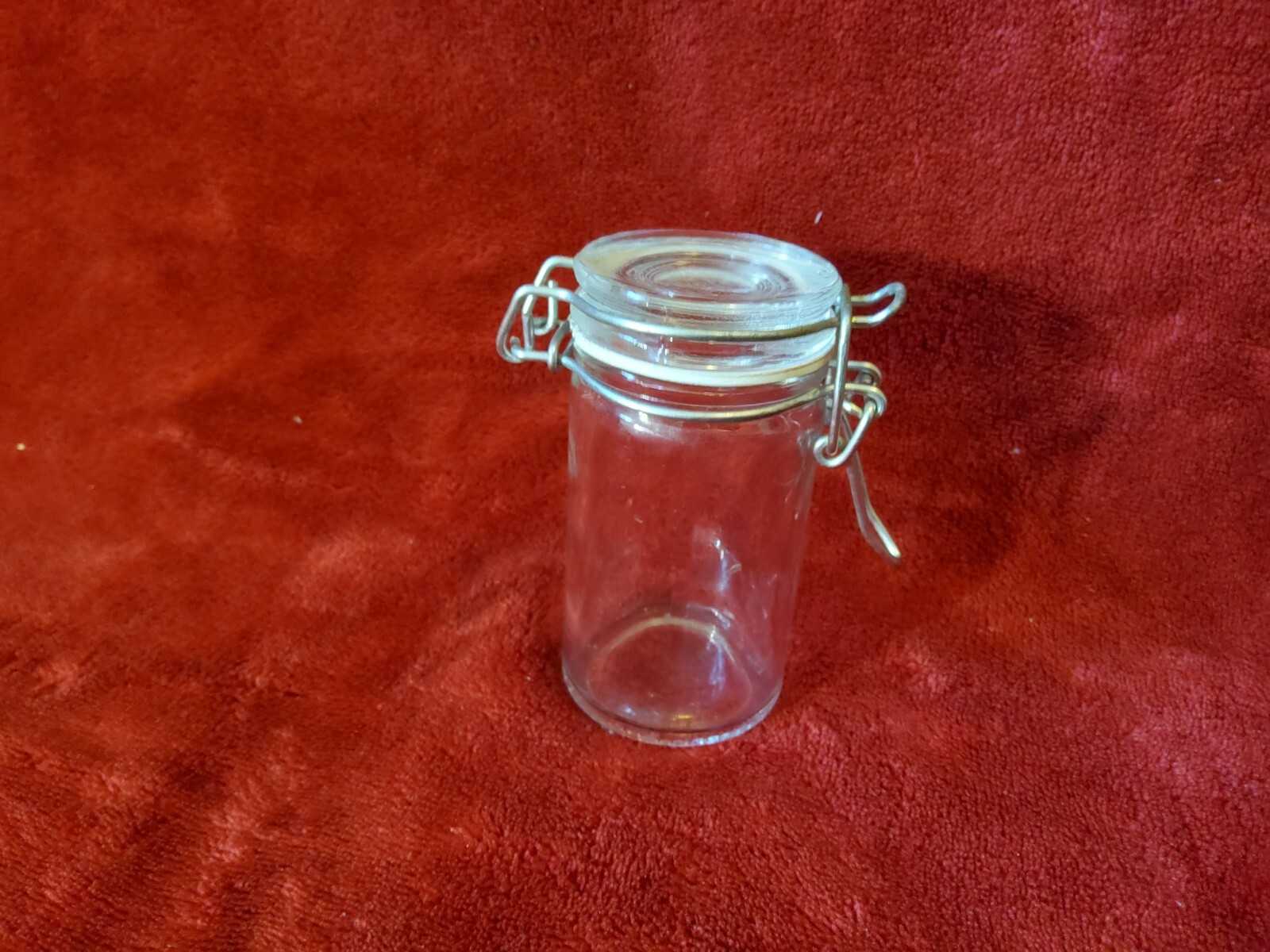 Jar With Locking Lid Clear Glass 3.25" x 1.75"