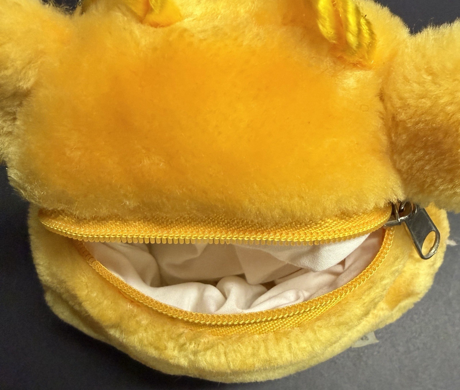 Vintage 90s - Disney Winnie The Pooh - Plush Fanny Pack & Plush Purse