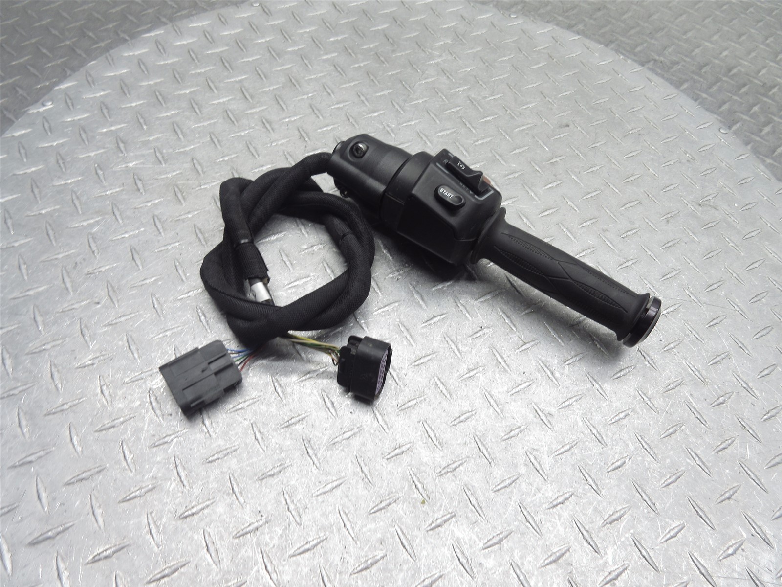 2020 20-24 Can-Am Spyder F3 Limited OEM Right Handlebar Control Switch Assy