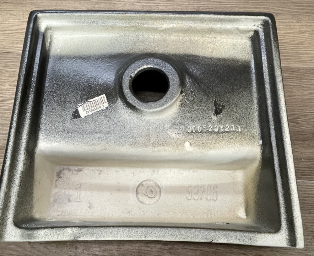 WS Bath Collections Quattro 30.00 BM, 13" Rectangular Ceramic - *READ*