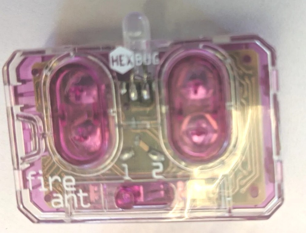 HEXBUG FIRE ANT IR REMOTE CONTROL PINK ROBOTIC FIRE ANT