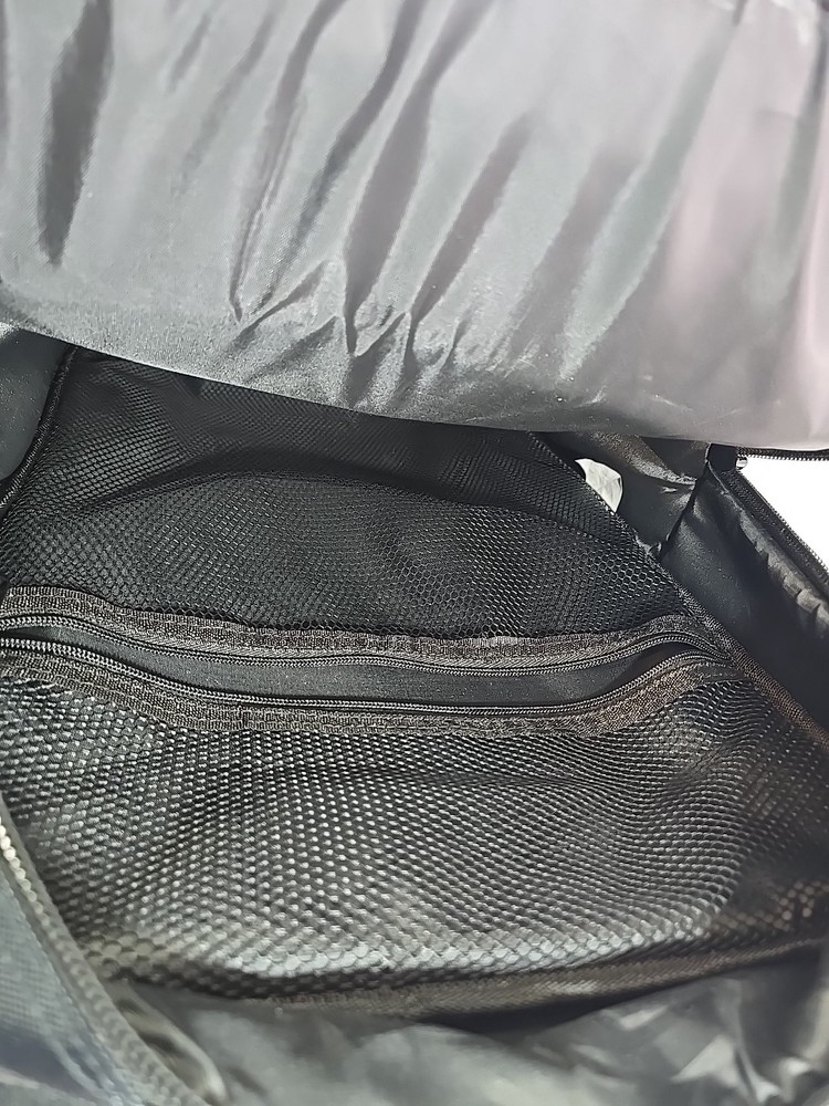 Native Instruments Komplete Kontrol A25 25-Key Keyboard Controller W Carring Bag