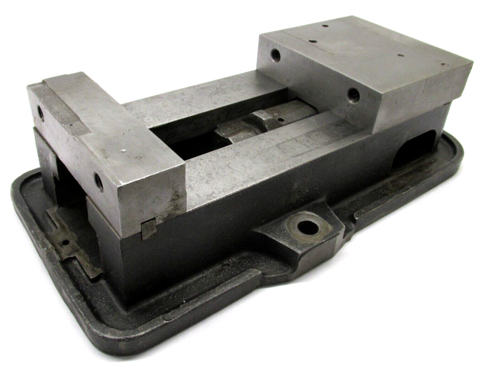 KURT ANGLOCK 6" MILLING MACHINE VISE - #D60