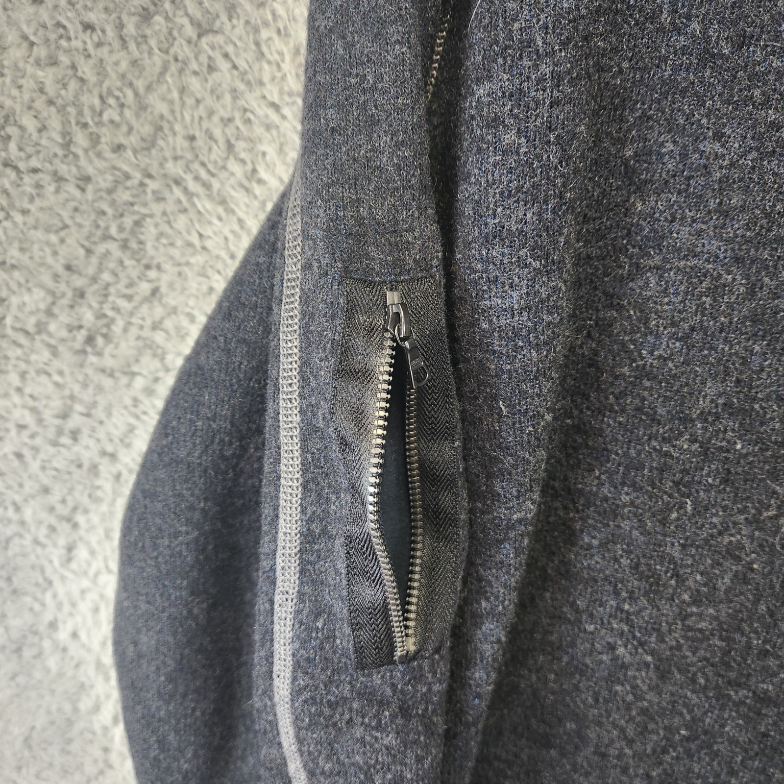 Kuhl Beaver Creek Chianti Fleece 1/4 Zip Pullover Mens Medium Polyester Blend