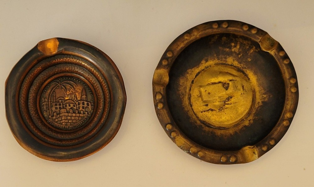 2 Metal Ashtrays Small