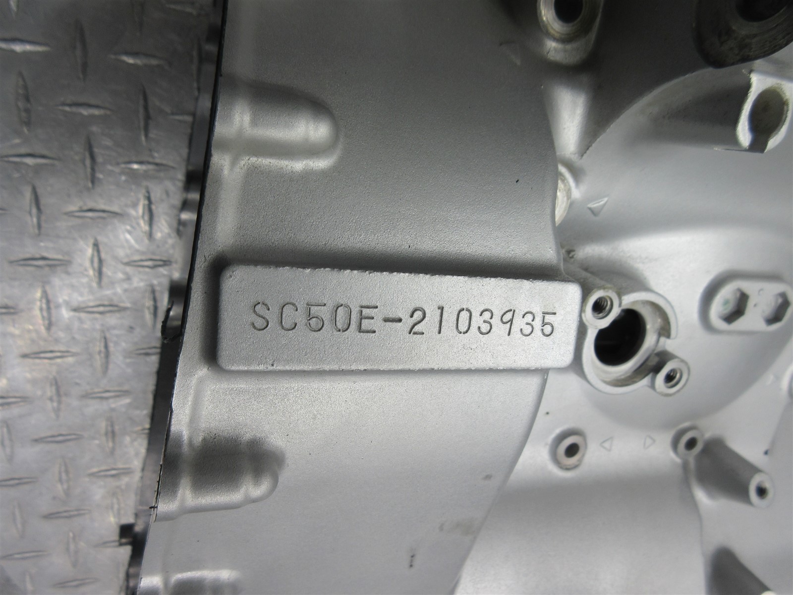 2003 02-03 Honda CBR 954 CBR954RR Crankcase Crank Case Engine Motor Block Piston