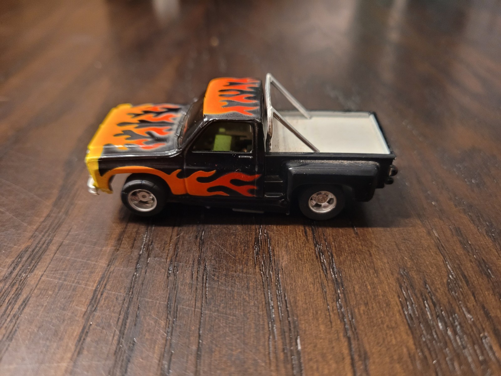 Tyco Pick Up Truck HP2 Chassis  Black W/ Flames Chrome Roll Bar And Wheels