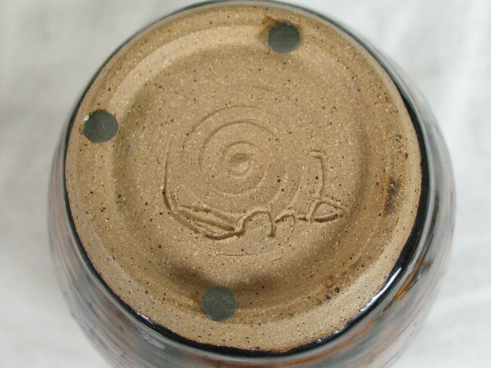 Signed BMB ? Studio Pottery Vaze Glazed inside out