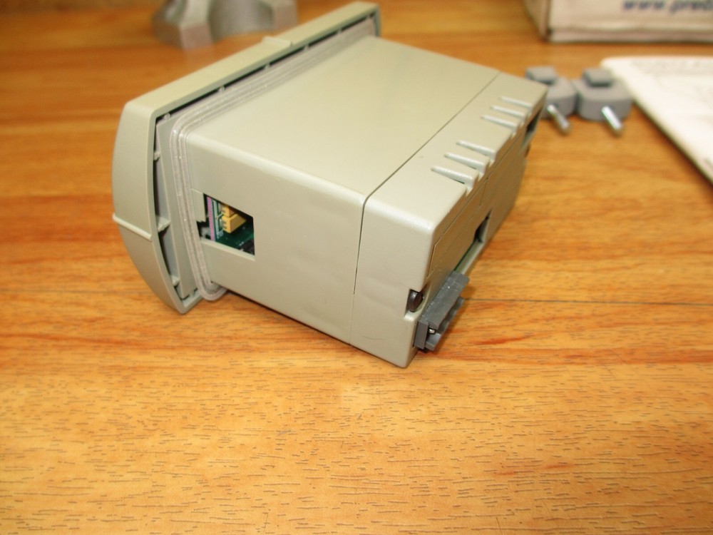 Precision Digital PD683-0K0 *PLZ READ* Loop Powered Meter Digital Panel Meter